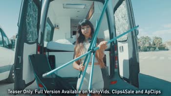 daringkiara - Kiara's Embarrassing Flash Challenge: Outdoor Nudity Adventure