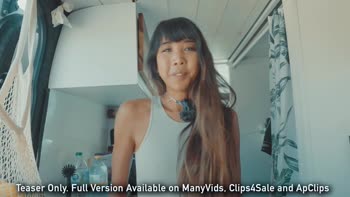 daringkiara - Kiara's Embarrassing Flash Challenge: Outdoor Nudity Adventure