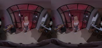 Blonde Bombshell in Cowgirl VR Throe