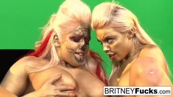 Britney Amber & Nikki Phoenix's Sultry Lesbian Encounter