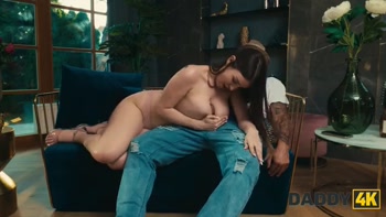 DADDY4K. Girlfriend helping him ease the pain