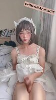 Aroma's Solo Handjob: Big Dick Crossdresser Unleashes His Passion