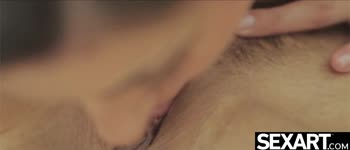 Suzie Carina & Iwia Ignite Passionate Kissing & Cunnilingus