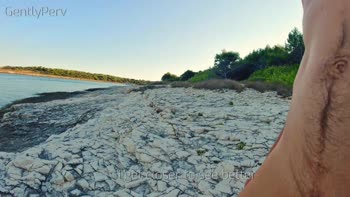 Beach Babe's Risky Flash and Masturbation