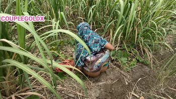 Desi Bhabhi's Cheating Wife Orgy: Couplegoldxxx in Wild Doggystyle Action