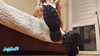 LadySuePolska's Sultry Solo Debut: Baring Feet & Beautiful Body
