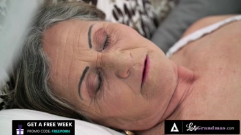 Mature Seduction - Wild Granny's Hairy Pussy Devoured by Thirsty Cock