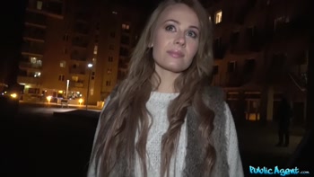 Public Agent - Holiday Girl Blowjob And Hard Fuck In Public