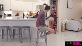 Petite Treat Ali Jones tells Stepbro, "I Want to Sit on Your Face & Ride Your Tongue Until I Scream" - S41:E2
