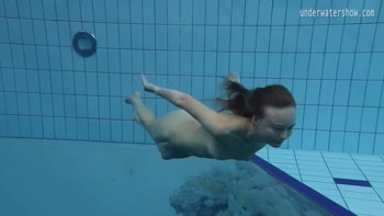 Sensual Underwater Mermaid: Clara's Bouncy Big Tits
