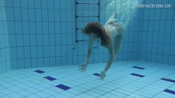 Sensual Underwater Mermaid: Clara's Bouncy Big Tits