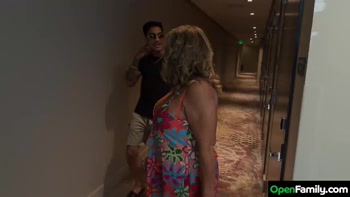 Sexy Milf Lana Lee Shows Nephew-in Law What An Open Family Is
