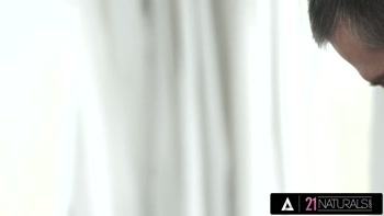 Hard Fucked Beauty Anissa Kate Gets Her Perfect Ass