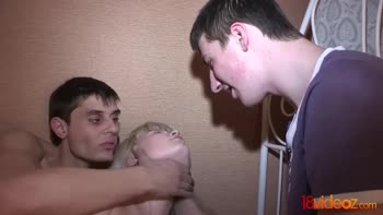 Teeny's Temptation: Guy Makes Sure His GF Satisfies Him