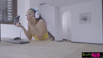 Sarah Lace's POV Step Sis Fantasy: Vibrated to Orgasm