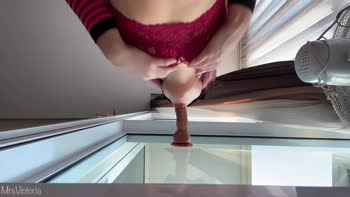 MrsVictoria's Racy After-Class Solo: Shaved Pussy Masturbation & Deepthroat
