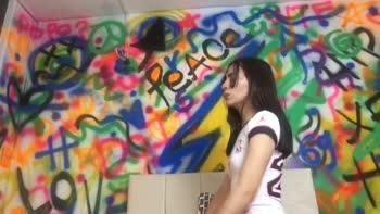 GiaMartin Seduces Stranger in Amateur Doggy Style Threesome