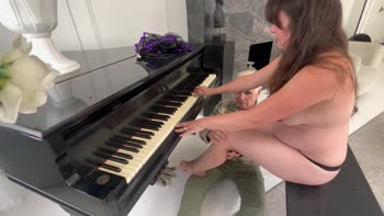 Stepdad's Sensual Seduction: Hotsexl69 Teaches Piano Lesson in More Ways Than One