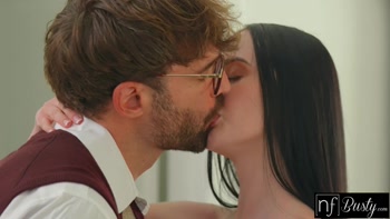 Violet Voss's Busty Seduction Unleash0% Satisfaction - S23:E4