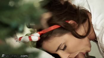 Amirah Adara's XXXmas Wish: A Hung Stud for Some Naughty Delights