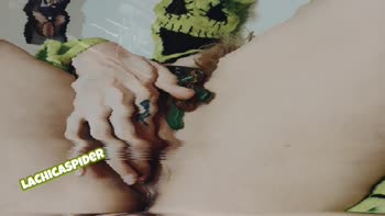 LaChicaSpider's Halloween Treat: A Sultry Solo Session
