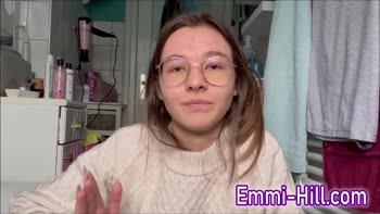 EmmiHill's Squirting Sensation: Petite Teen (18+)'s First Time Squirt