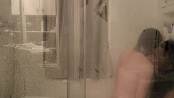 Princess and the dreadz - Petite Princess Steams Up Showers With BBC in Steamy 60FPS Scene