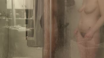 Princess and the dreadz - Petite Princess Steams Up Showers With BBC in Steamy 60FPS Scene
