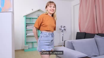 Rita's Innocent Debut: A Real Virgin's First Time Orgasm