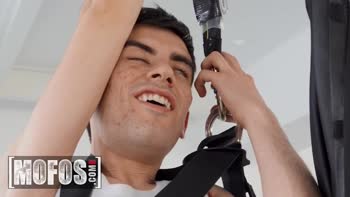 Lily Veroni Seducing Jordi El Nino Polla with Her Big Tits and Handjob