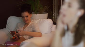 Anie Darling & Stefanie Moon: Brunette Lesbians' Steamy 69 Fun