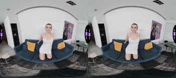 Live & Unclothed: Arina's Virtual Reality Fantasy