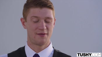 TUSHY Anal-hungry Tourists Avi & Naomi Seduce Bartender