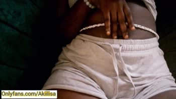 Akiilisah's Sensual Exploration of Her Thick Thighs & Navel