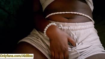 Akiilisah's Sensual Exploration of Her Thick Thighs & Navel