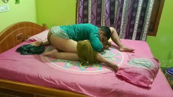 Authentic369's Saree Seduction: Indian MILF Gets Roughly Fucked & Creamed