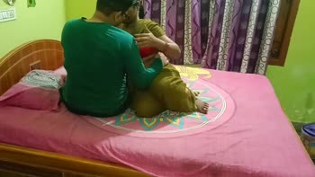 Authentic369's Saree Seduction: Indian MILF Gets Roughly Fucked & Creamed