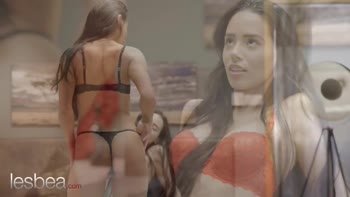 Lexi Dona and Andreina De Luxe's Romantic Czech Lesbian 69