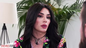 Trans Ariel Demure Bangs Her Neighbor To Get Over A Date