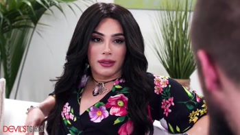 Ariel Demure Seduces Neior with Big Cock for Thirsty Date