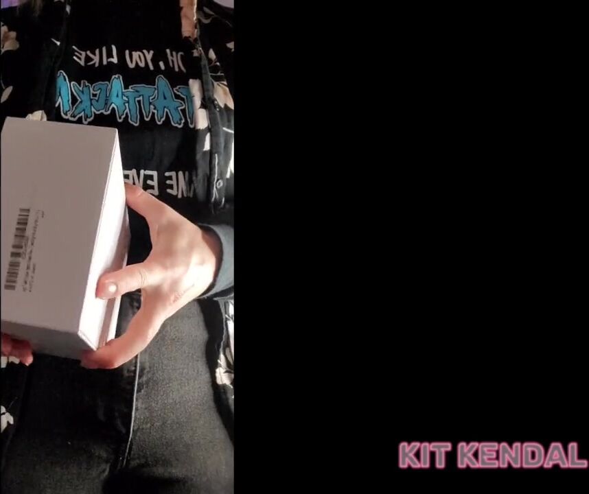 INTENSE FIRST TIME LIVE REACTION TO SUCTION & LICKING TOY