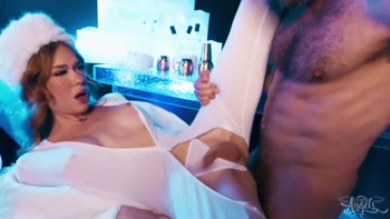 stal Thayer's Red-Hot Creampie Delight