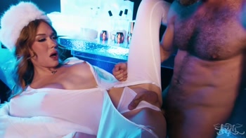 stal Thayer's Red-Hot Creampie Delight