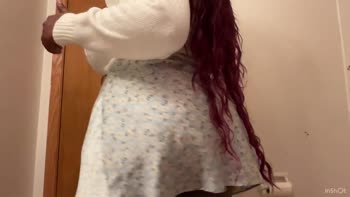 Submittress' Sultry BBQ Solo: Big Ass Ebony Milf Mom's Seductive Show