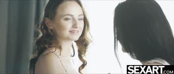 Anie Darling and Lady Bug's Morning Affair: Passionate Pussy Licking