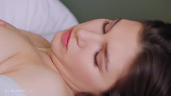 Luna's Solo Delight: A Sexy Masturbation Session
