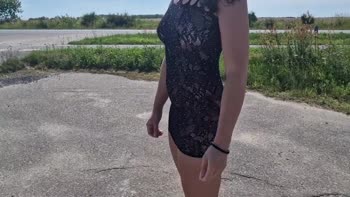 HottPussy118 Spills Her Juicy Assets to Passing Cars