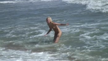 Agnes' Sun-Kissed Sensuality: Beachside Bareness