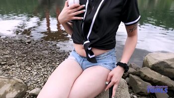 Tgirl Temptations: Sizzling Solo Sessions & Steamy Anal Delights