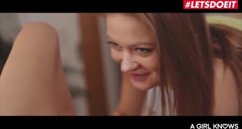 A Girl Knows - Hot Amateur Lesbians Morning Sex In Dorm Room - LETSDOEIT